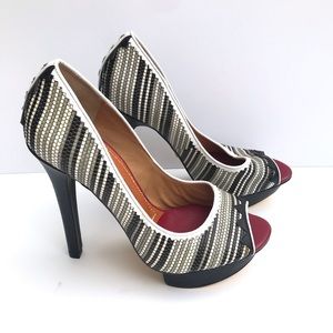 Blonde Ambition Relic Peep Toe Pumps